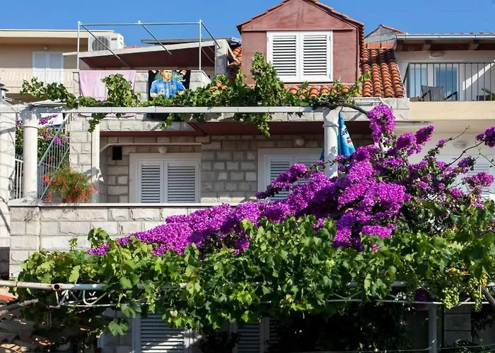 Misita - One Bedroom With Balcony And Sea View *